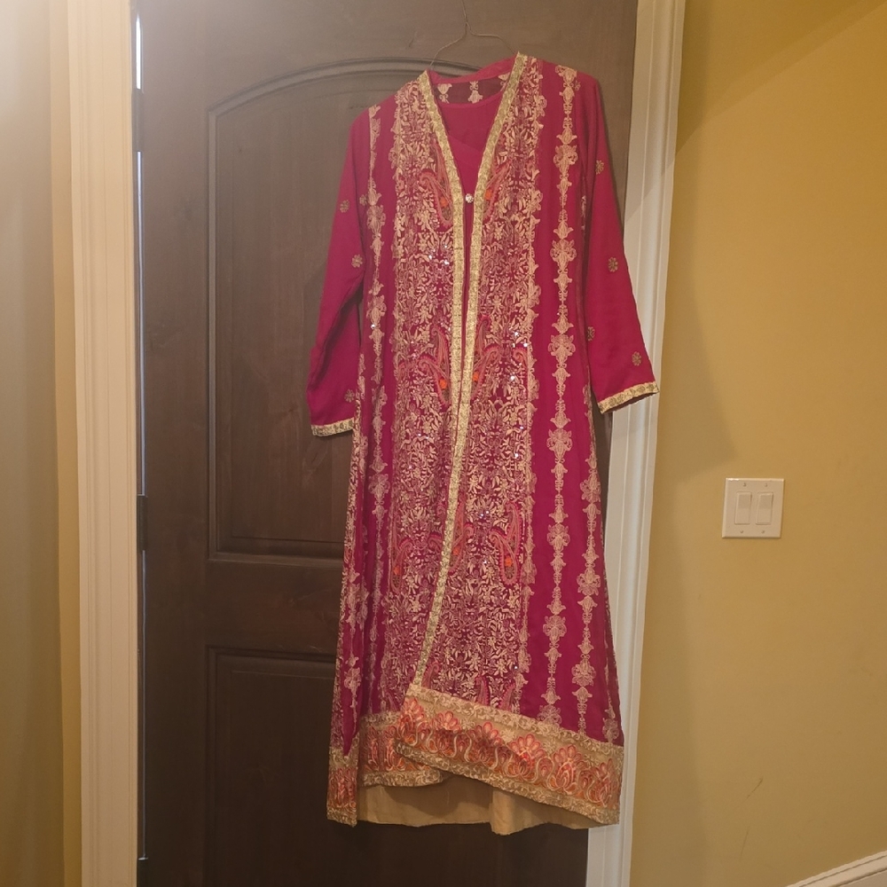 Elegant Red and Gold Maxi Dress